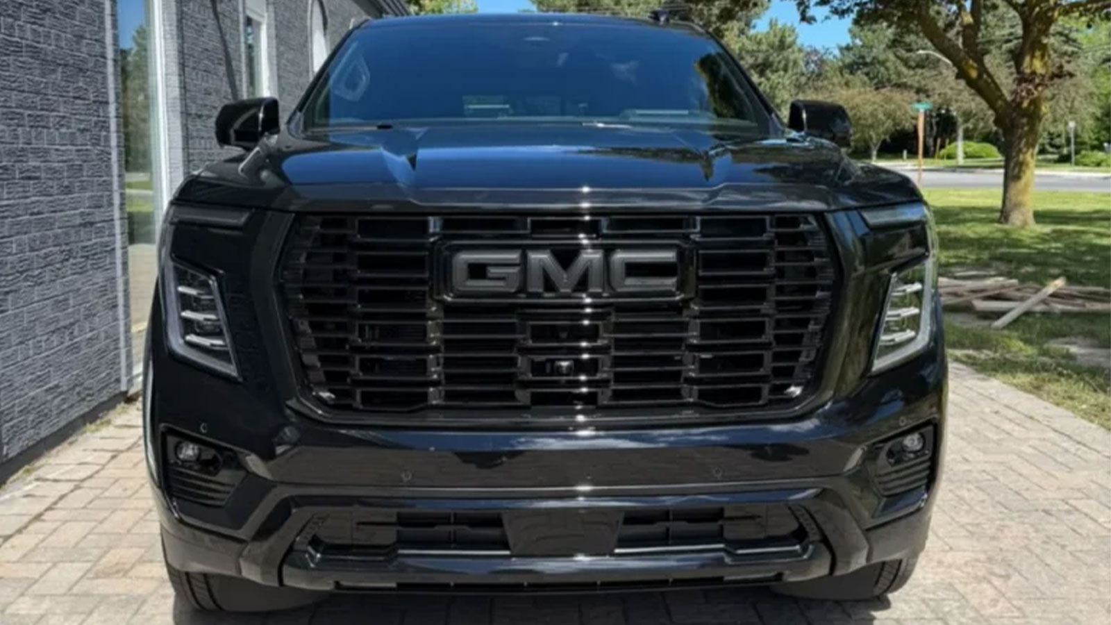 Vehicle after chrome delete installation